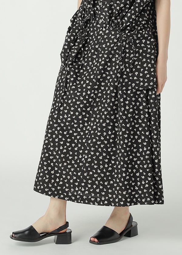 ZUCCa / NADESHIKO FLOWER PRINT / スカート