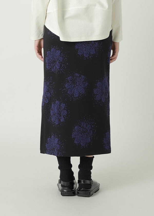 ZUCCa / PO JACQUARD SWEATSHIRT / スカート