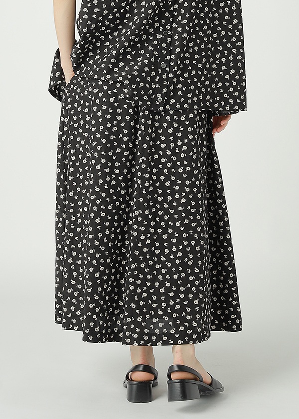 ZUCCa / NADESHIKO FLOWER PRINT / スカート
