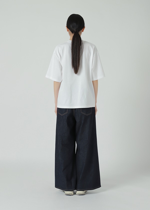 NYA- / CLOSE UP EMBOSS T / Tシャツ