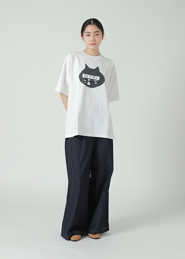 NYA- / FRONT NYA-? T / ビッグシルエットTシャツ