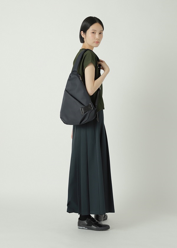 ZUCCa / スラッシュジッパーBAG / バッグ