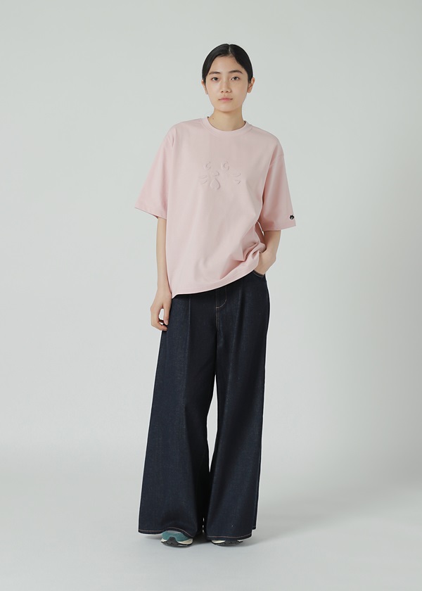 NYA- / CLOSE UP EMBOSS T / Tシャツ