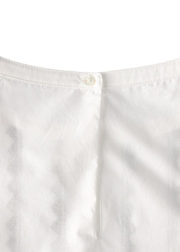 ZUCCa / TRIANGLE EMBROIDERY / ブラウス