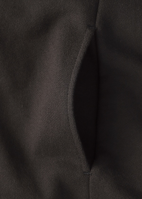 ZUCCa / FLOCKY INITIAL SWEATSHIRT / フーディー