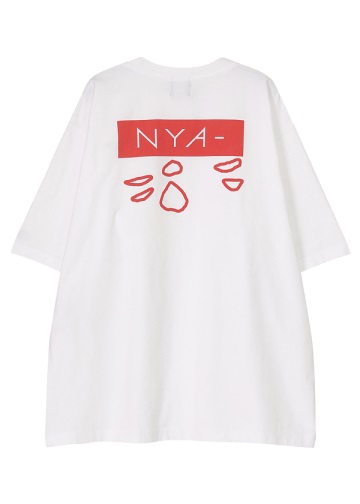 NYA- / (O) BACK NYA-? T / ビッグシルエットTシャツ