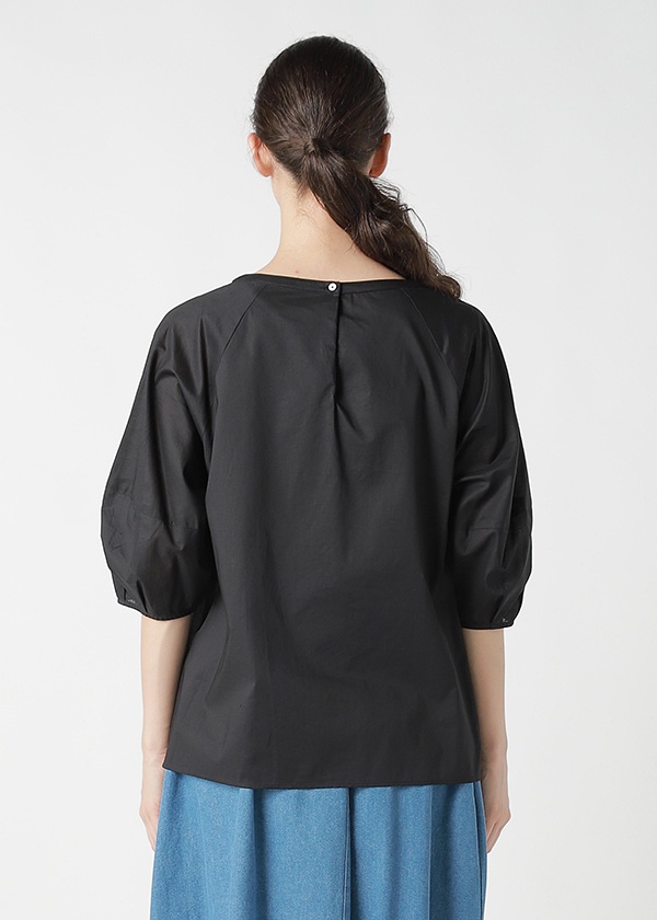 ZUCCa / TRIANGLE EMBROIDERY / �u���E�X