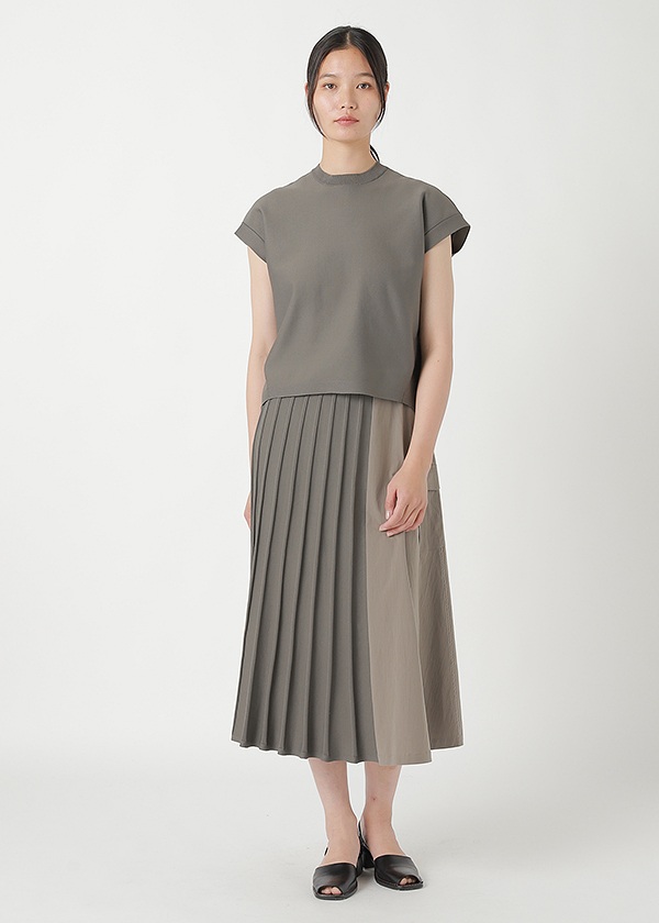 <��s�\��> ZUCCa / MILITARY KNIT / �g�b�v�X