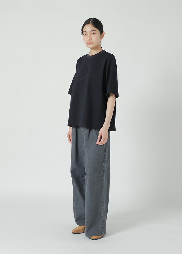 NYA- / CLOSE UP EMBOSS T / T�V���c