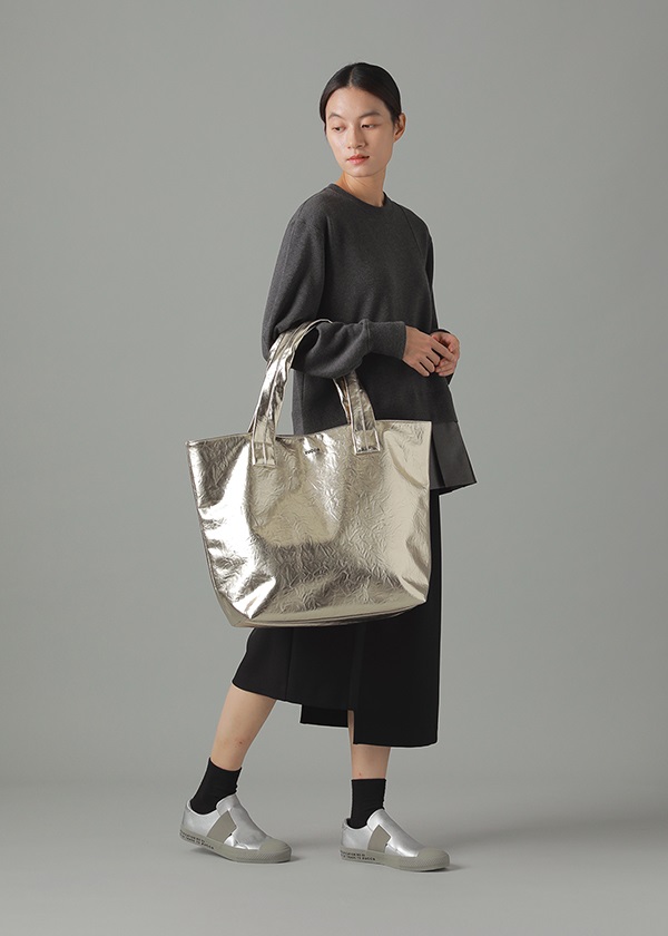 ZUCCa / EMBOSSバッグ / バッグ(F silver(27)): ZUCCa| A-net ONLINE STORE ZUCCa / EMBOSSバッグ / バッグ(F silver(27)): ZUCCa| A-net ONLINE STORE