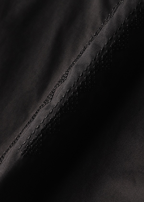 ZUCCa / TRIANGLE EMBROIDERY / �����s�[�X