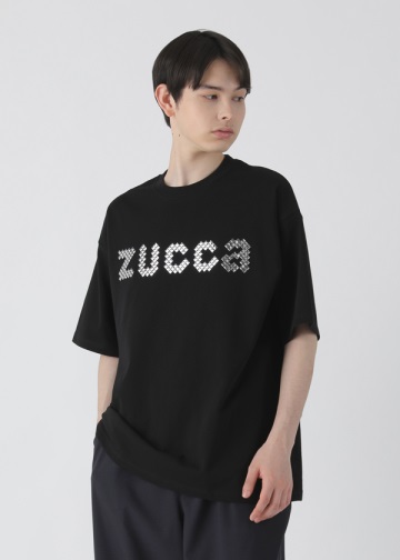 ZUCCa / PO メンズ スタッズロゴT / Tシャツ