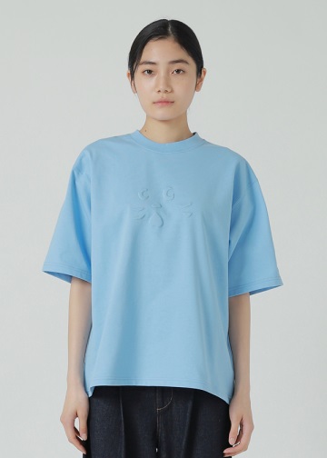 NYA- / PO CLOSE UP EMBOSS T / TVc