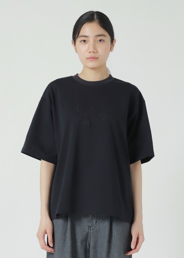 NYA- / CLOSE UP EMBOSS T / TVc