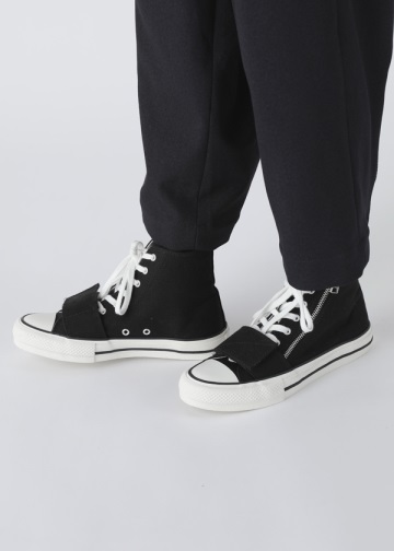 ZUCCa / PO Zipper&StrapXj[J[ / Xj[J[