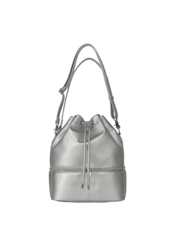 ZUCCa / h[XgOBAG / obO