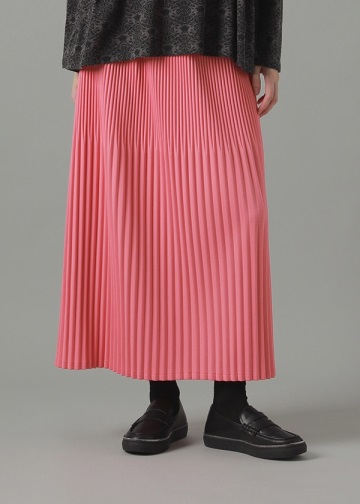 ZUCCa / (O) PE�X���[�X / �X�J�[�g