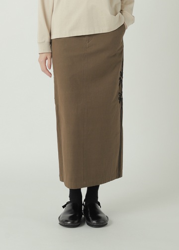 <s\> ZUCCa / CORD EMBROIDERY BOTTOM / XJ[g