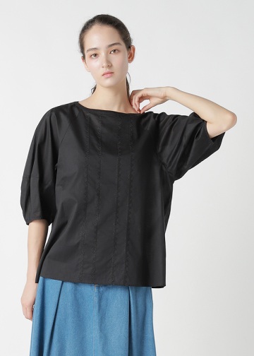 ZUCCa / TRIANGLE EMBROIDERY / �u���E�X