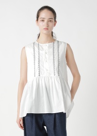 ZUCCa / TRIANGLE EMBROIDERY / �u���E�X
